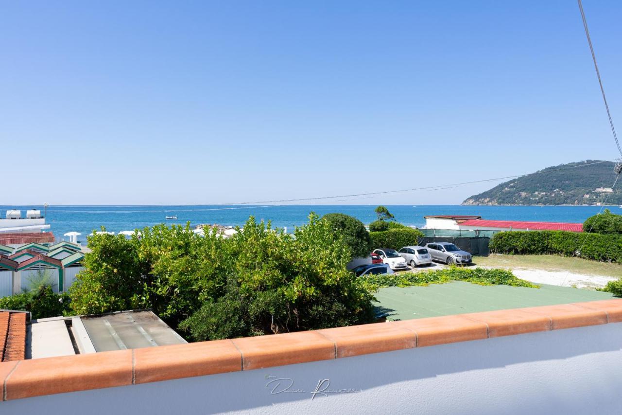 Casa Vacanze Vistamare Marinella di Sarzana Dış mekan fotoğraf